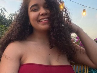 CoralRussell cam model profile picture 