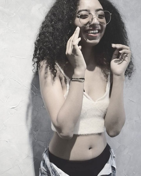 Artista NAHOMIIMILLER Foto 2