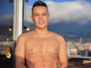 Image de profil du modèle de webcam Charly_Davis