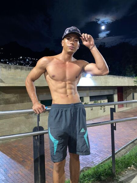 Interprète Tommy_clover Photo 2