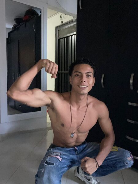 Interprète Tommy_clover Photo 5