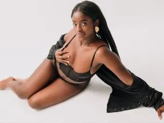 HanahBakeer profilbild på webbkameramodell