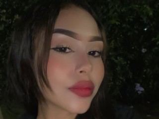 Delia_mml immagine del profilo del modello di cam