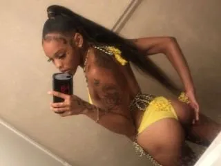 SaniyahCarter profielfoto van cam model