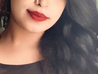 Image de profil du modèle de webcam Sexyneha30