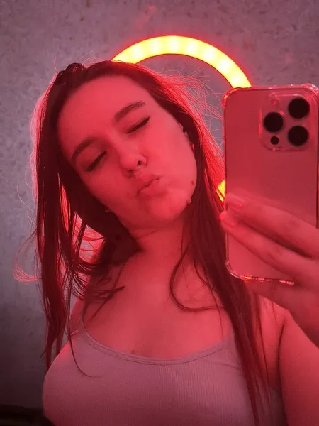 Interprete Cute_Foxyy Foto 6