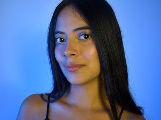 Imagen de perfil de modelo de cámara web de TamaraaPeachh