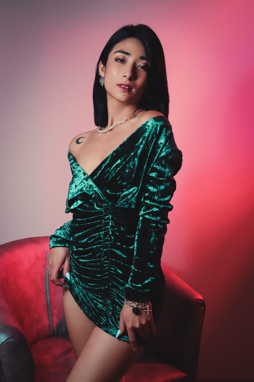 Artist oishii_ambar Foto 11