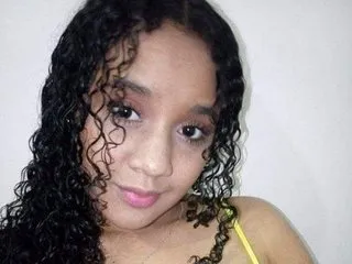 Image de profil du modèle de webcam kimboobs18