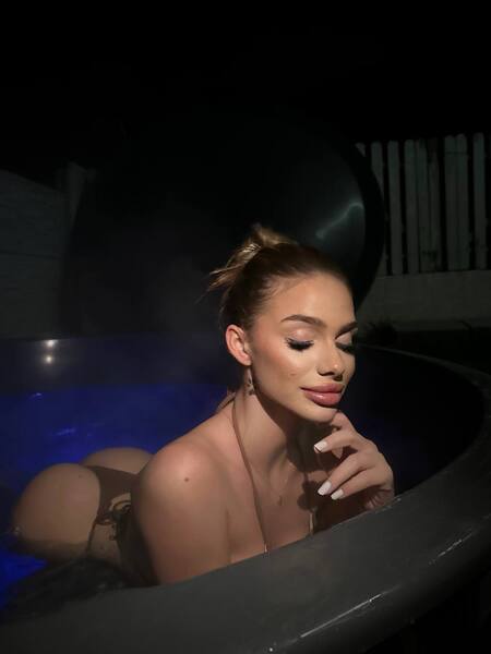 Interprète Nicole_Sarah Photo 10