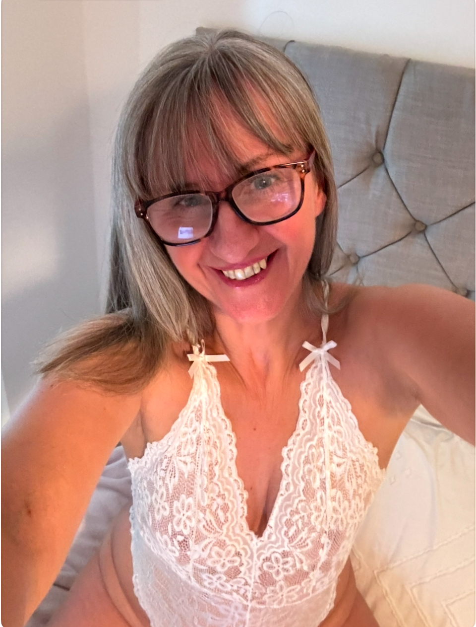 Interprete LILY_MATURE_UK_MILF Foto 6