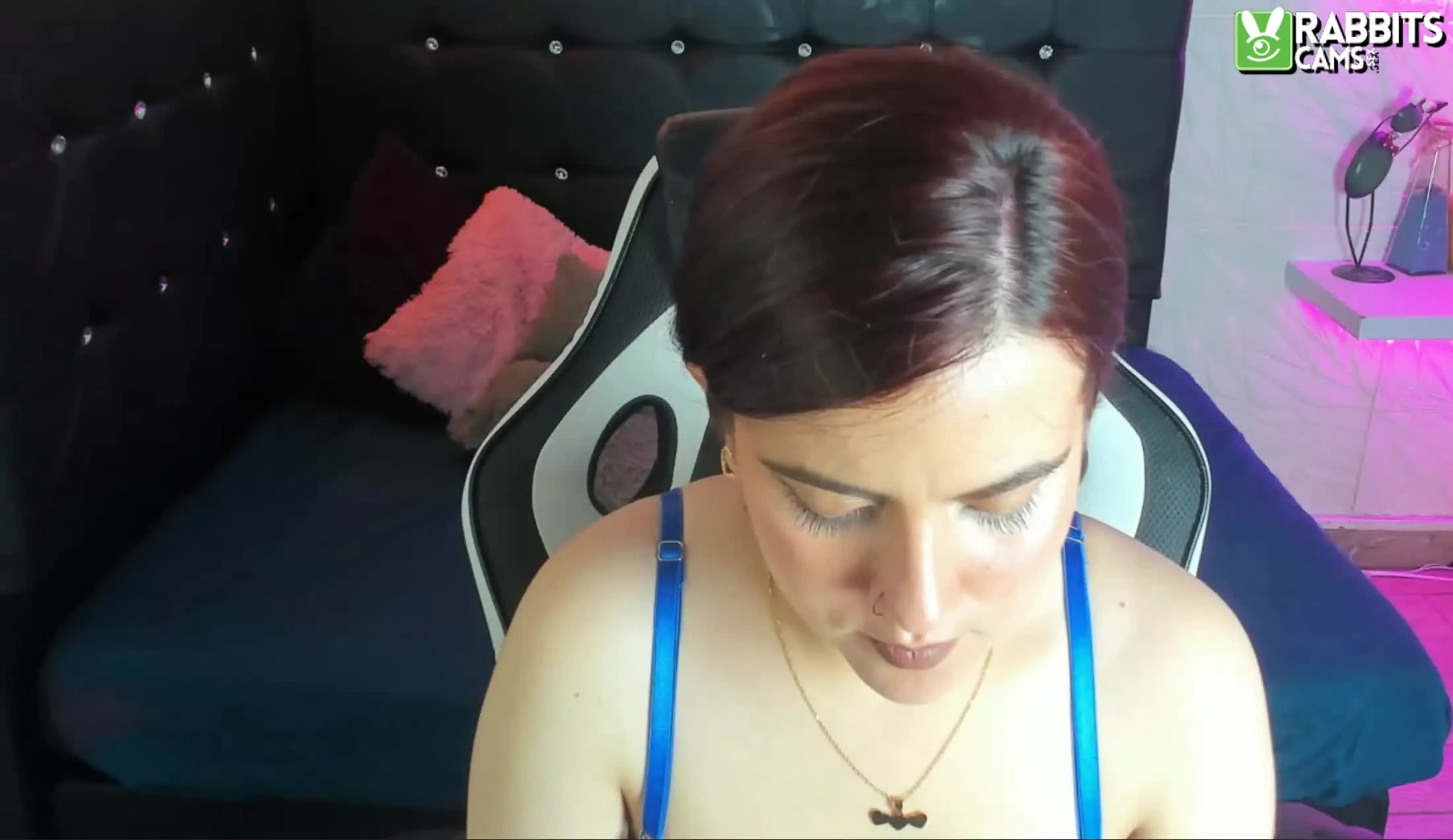 Interprète Alices_White Vidéo 1