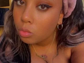 Imagen de perfil de modelo de cámara web de Honeytitsxx