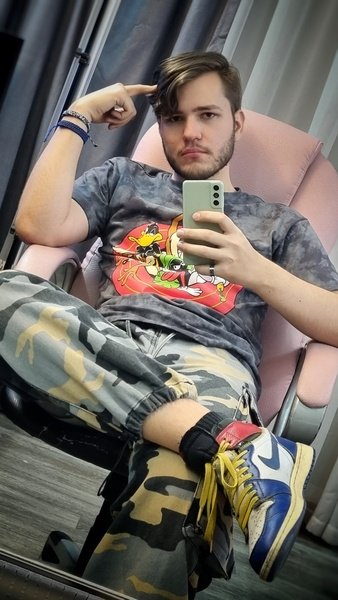 Interprète is_jesus Photo 8