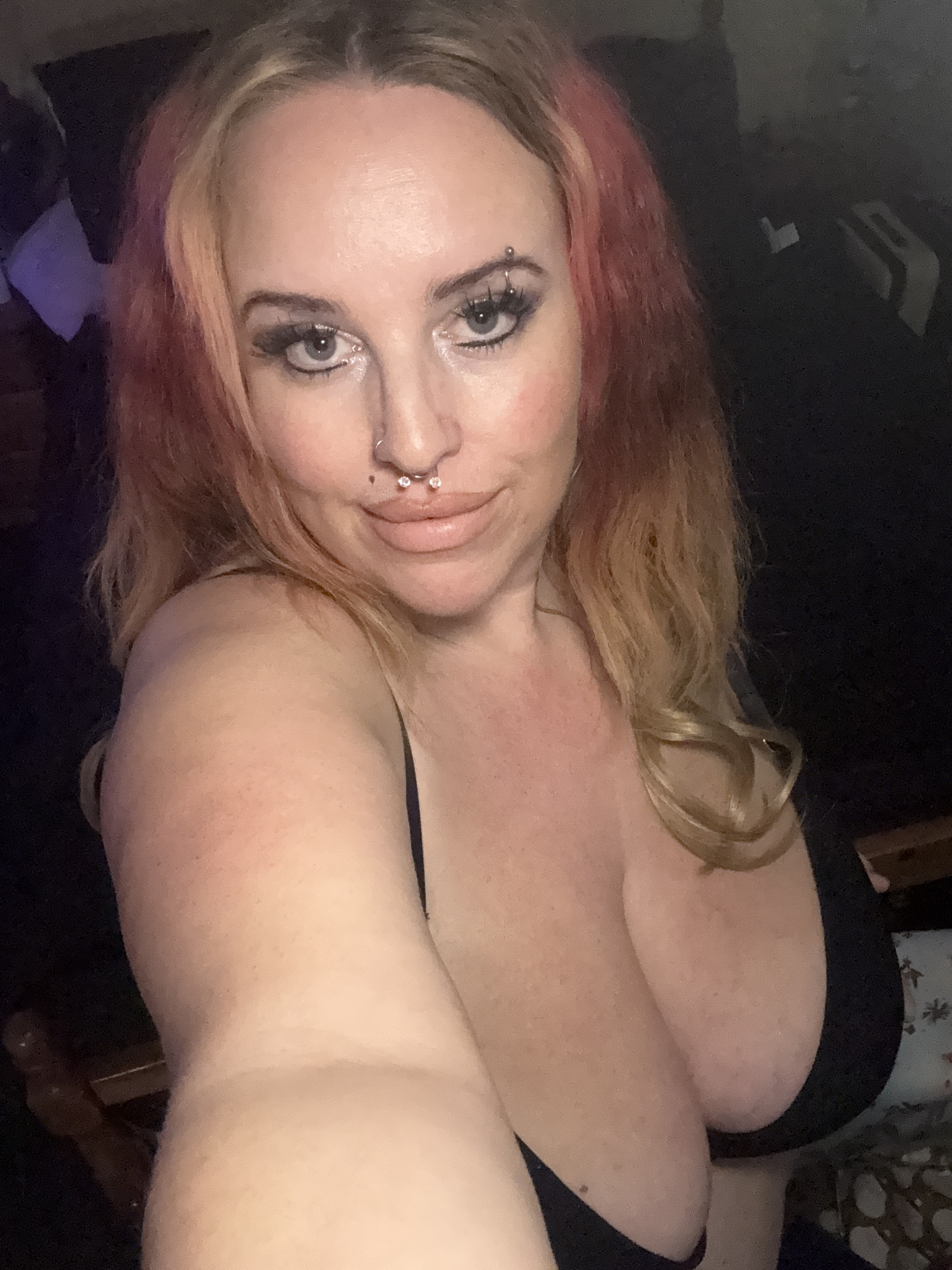 Utøver CurvyBBWKate Bilde 1