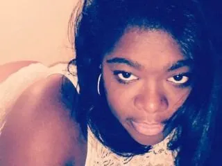 DominqueDeveraux profilbild på webbkameramodell