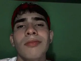 AngusFinn profielfoto van cam model