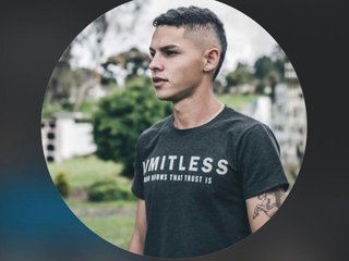 noah_s cam model profile picture 