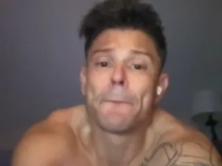 Image de profil du modèle de webcam Str8lockd32