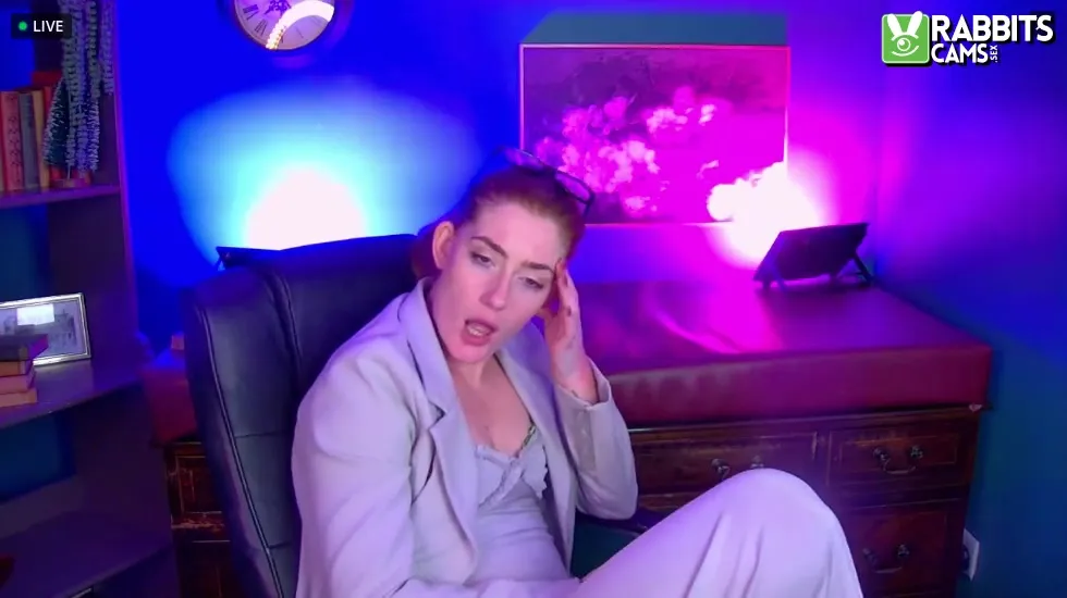 Interprete FionaMinxxBabestation Video 1