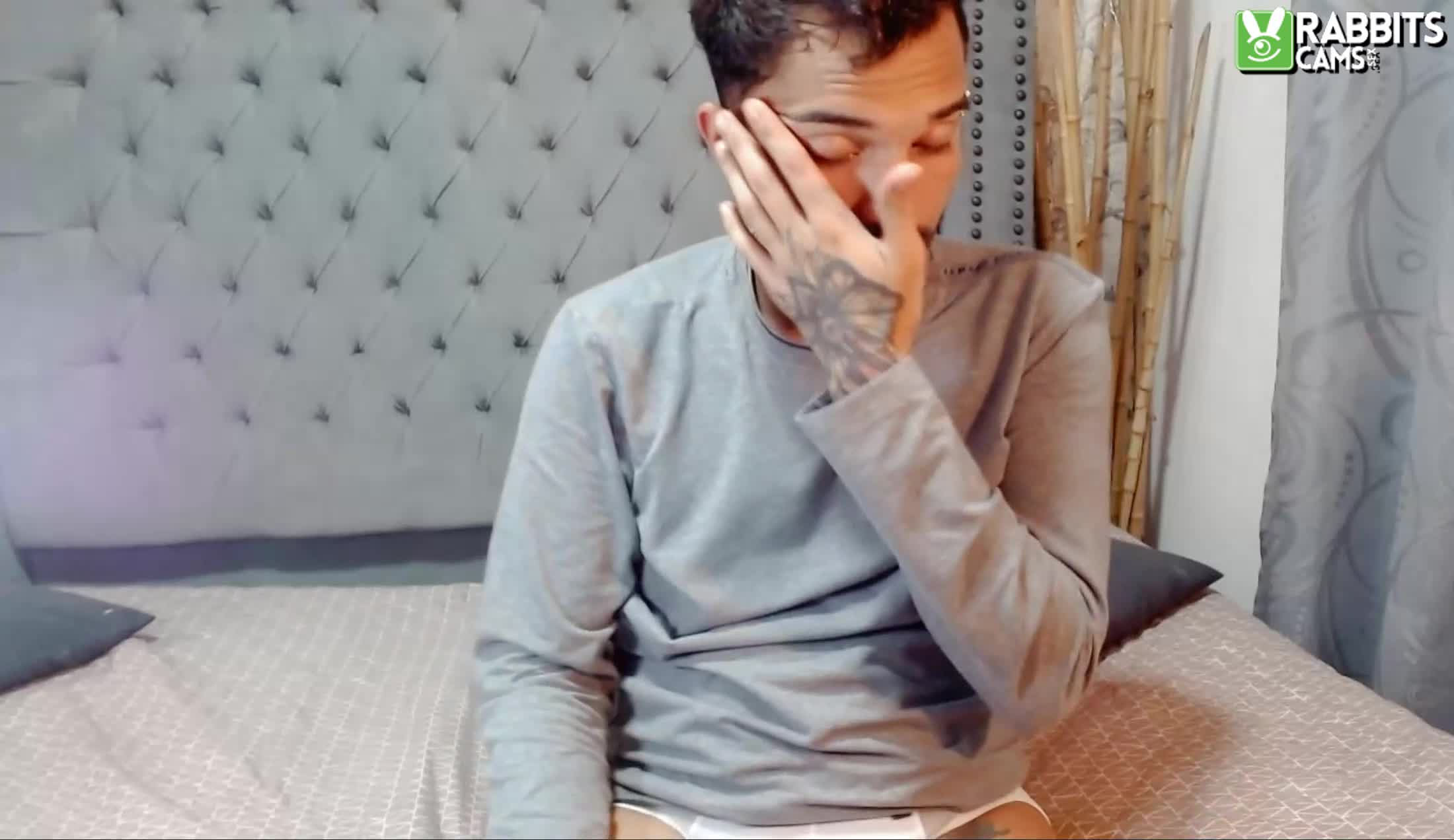 Intérprete raphaelcams Video 1