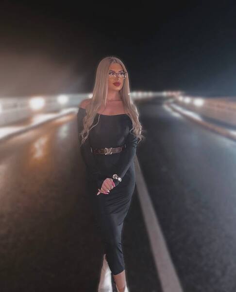 Utøver ElllieWilde Bilde 4