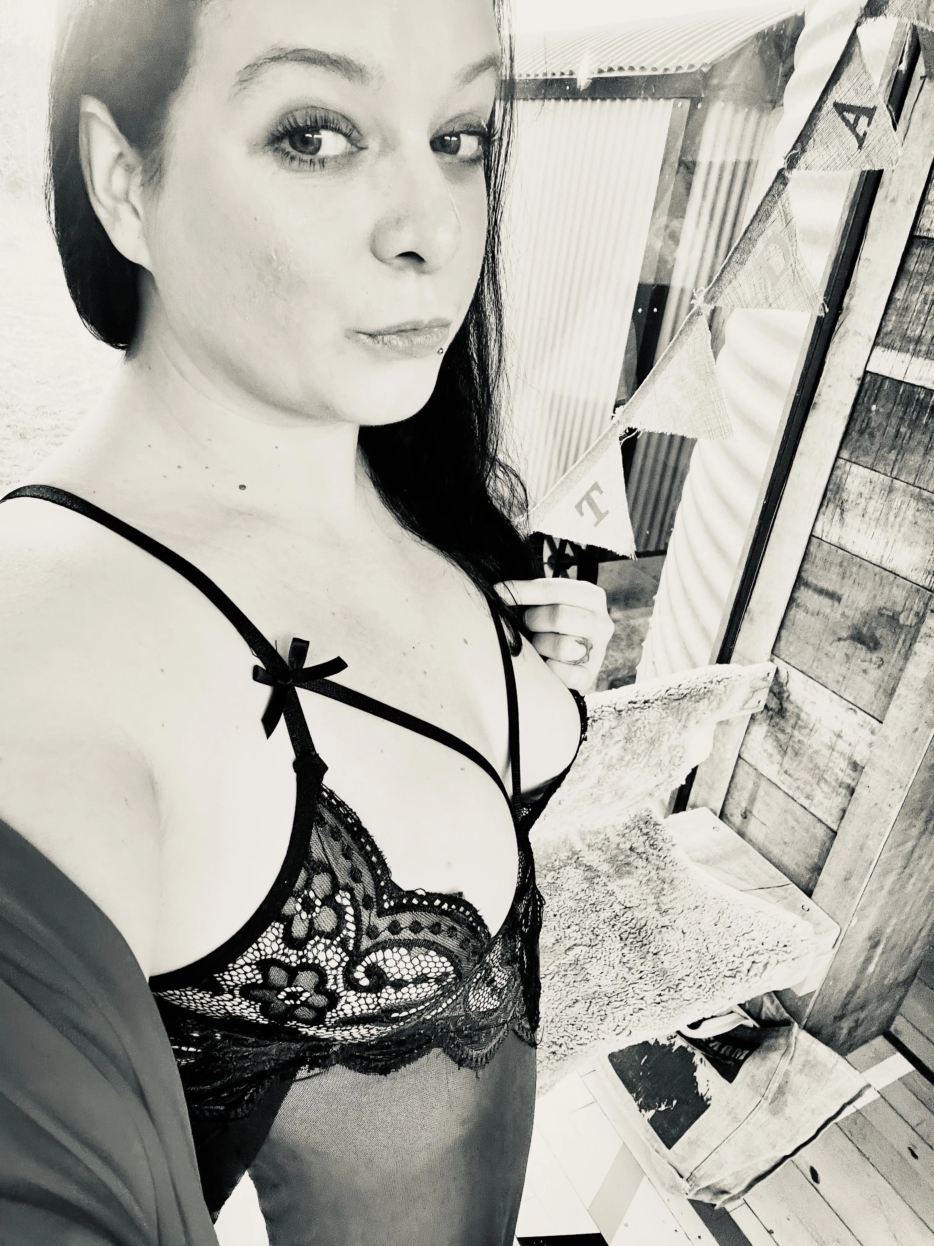 Interprète NaughtyWifeUK Photo 3