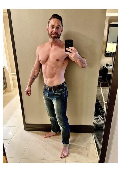 Performer GoldieCox Photo 4