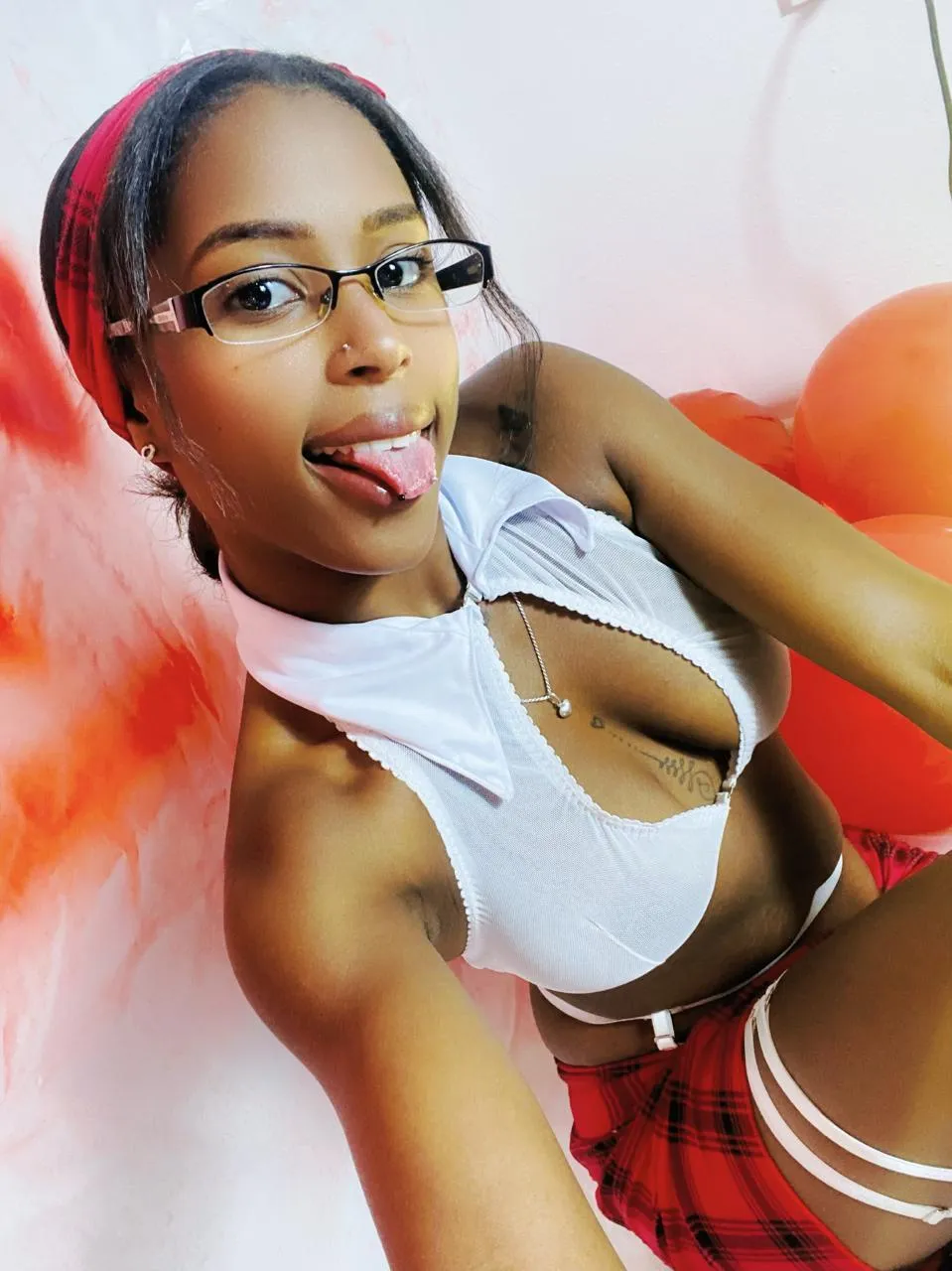 Artist Angeya_Petite Foto 8