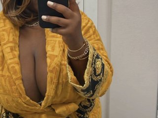 Profilbilde av CURVACEOUSCASHDOLL webkamera modell