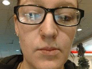 Image de profil du modèle de webcam TruckerswifetobeBlue