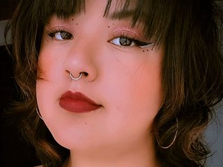 Image de profil du modèle de webcam IsaNaru