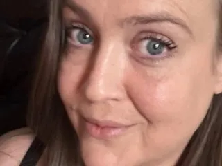 SuzyJohnston immagine del profilo del modello di cam