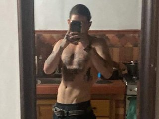 Image de profil du modèle de webcam BlondAndTattooFace