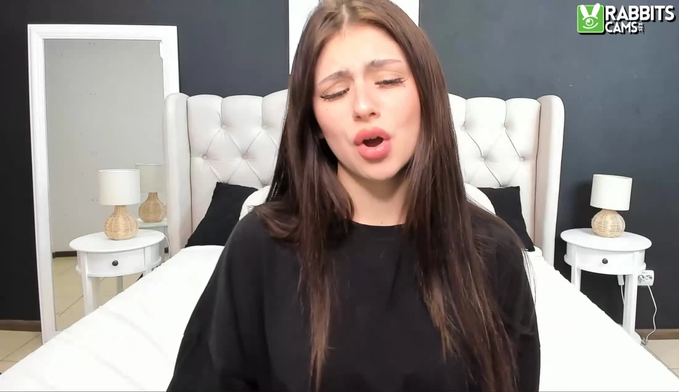 Performer LilaSolace Video 1