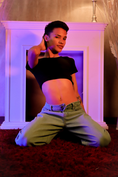 Performer SinisterSiiren Photo 6