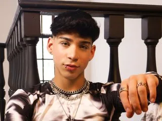 Imagen de perfil de modelo de cámara web de DarkBoy26