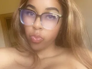 Image de profil du modèle de webcam ChanelBby_Xo