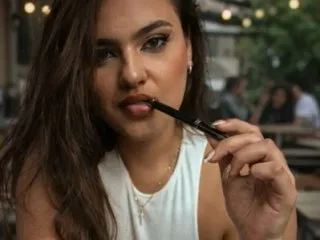 Imagen de perfil de modelo de cámara web de MechelleLyon