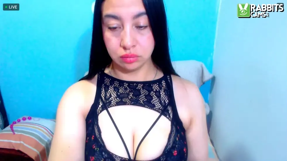 Artiest laury_curvyxx Video 1