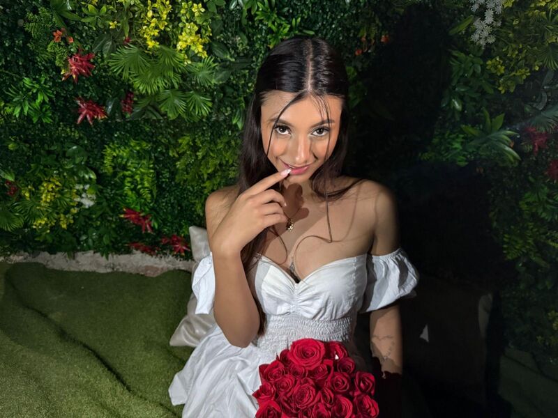 Performer SalmaAlFayed Photo 3