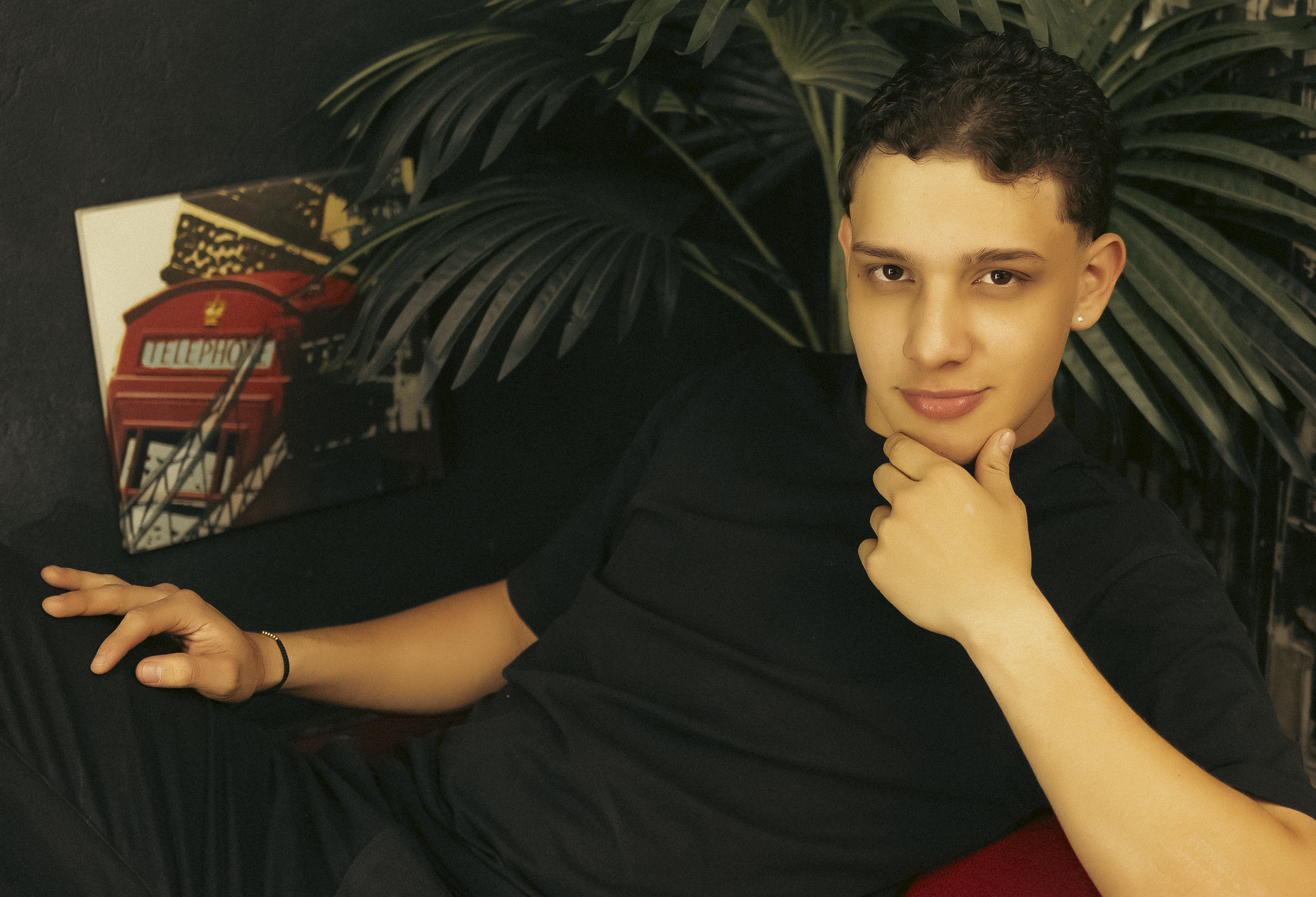 Performer Thomas_May4rs Photo 7