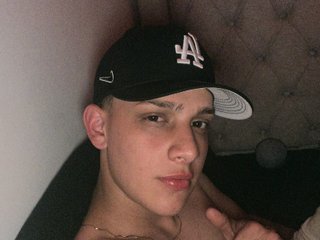 Foto de perfil de modelo de webcam de Thomas_May4rs
