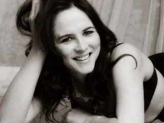 Image de profil du modèle de webcam MysteriousC_xox