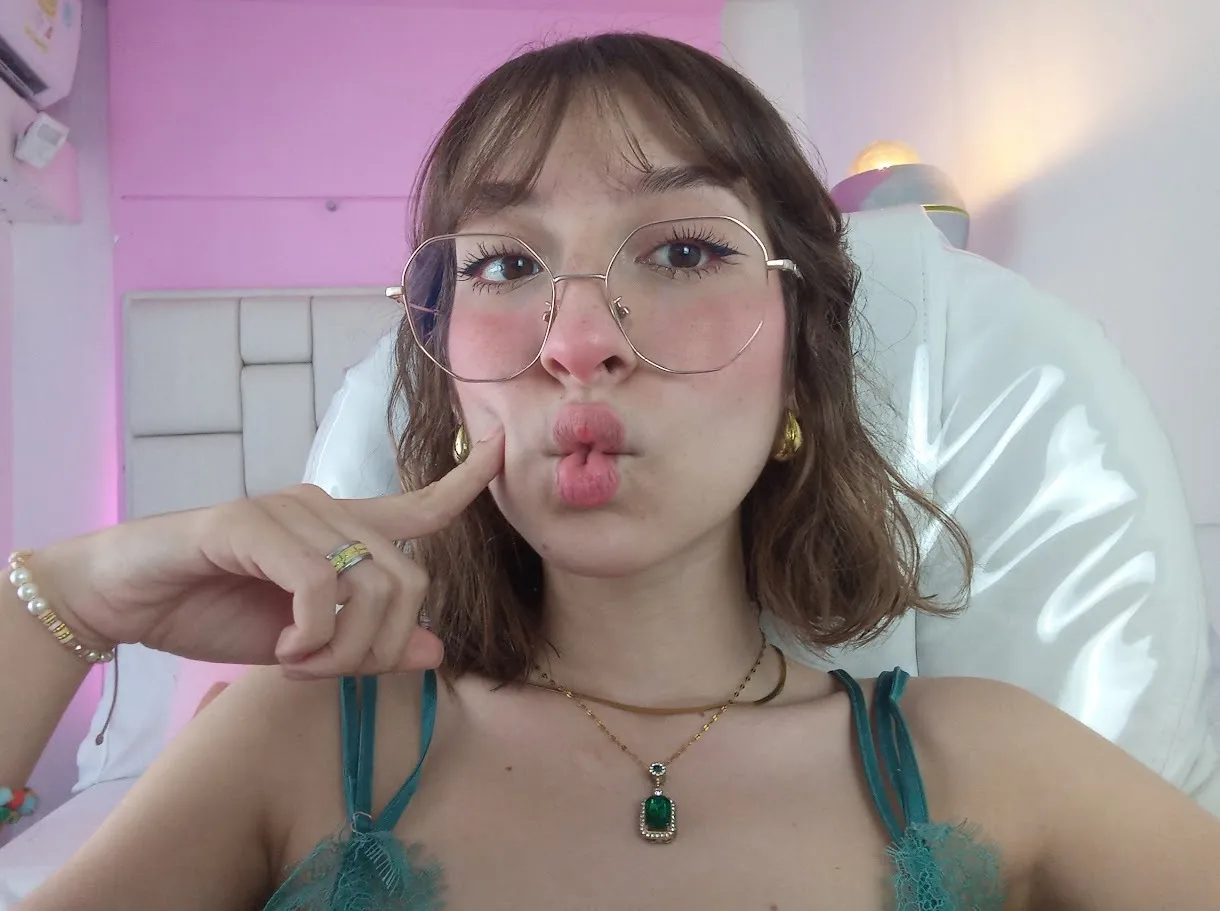 Performer Cattalinabotero Photo 8