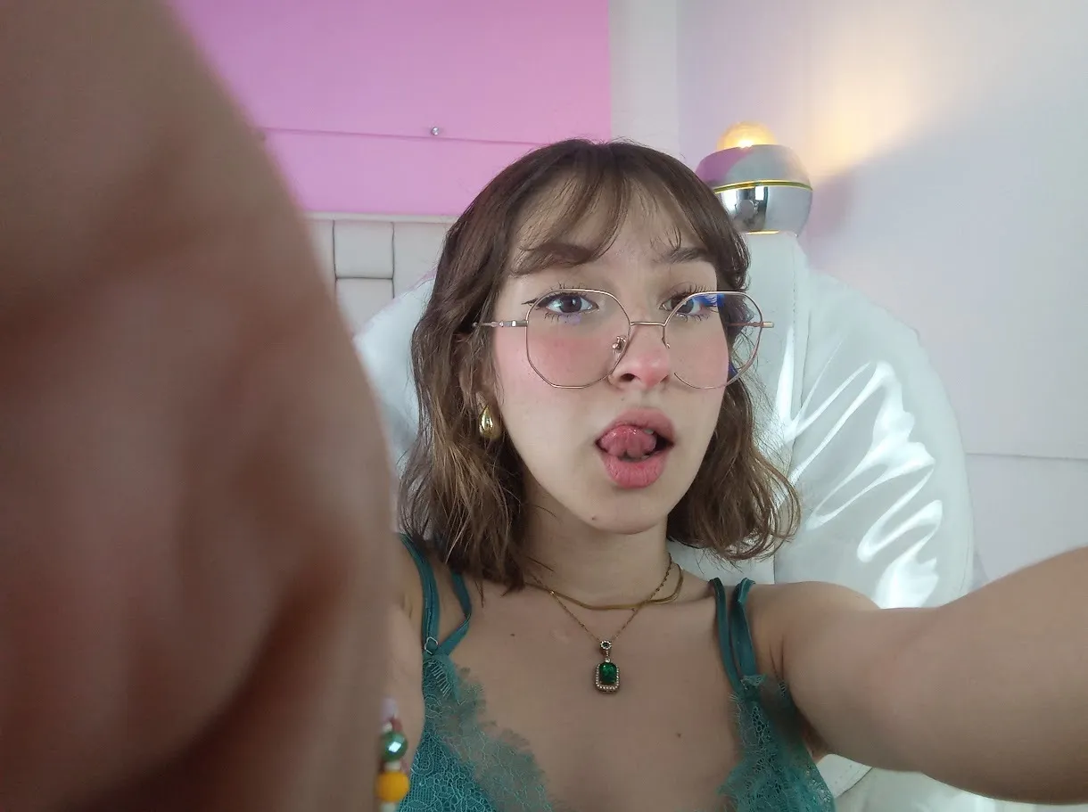 Performer Cattalinabotero Photo 6