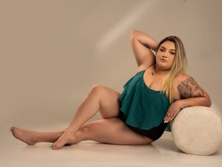Imagen de perfil de modelo de cámara web de AmaiaRoss