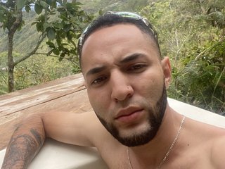 Imagen de perfil de modelo de cámara web de Karl_lagerfel