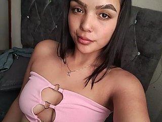 Image de profil du modèle de webcam Gabriielaathx