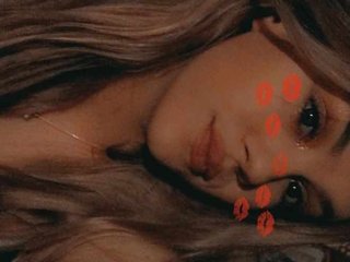 Profilbilde av henneybaby_100 webkamera modell